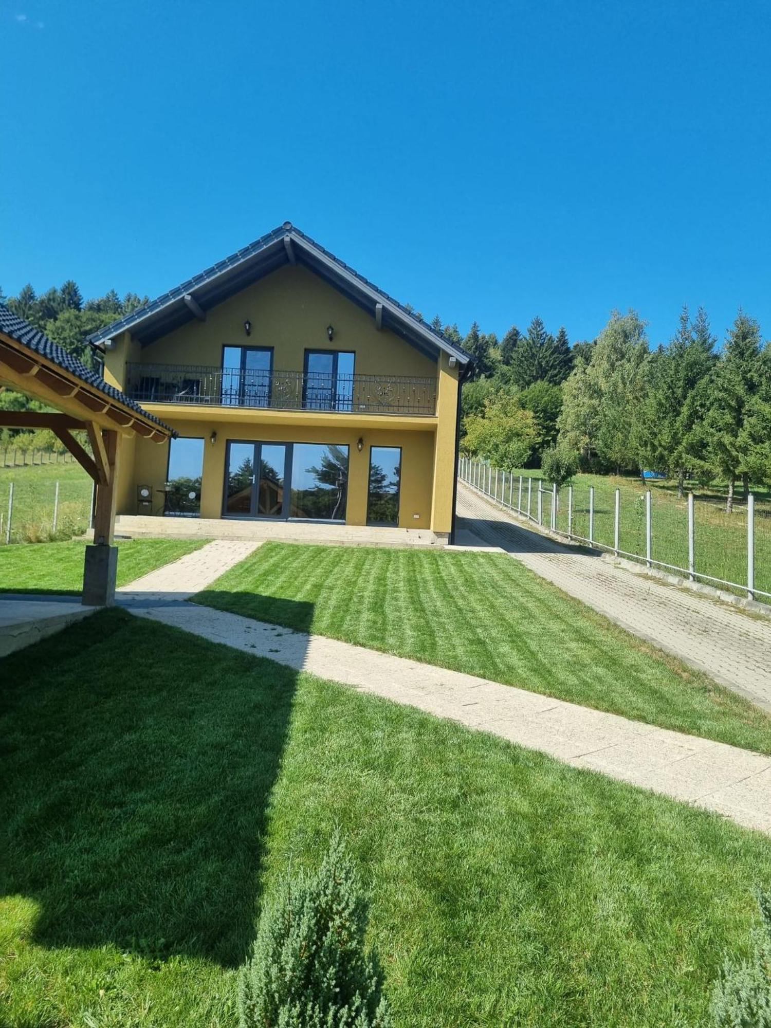 Vila Lac Case de vacanță *